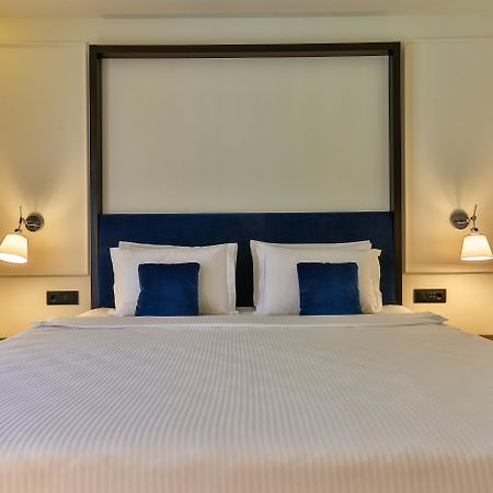 Hotel California By Aycon (Adults Only) Sveti Stefan Exteriör bild