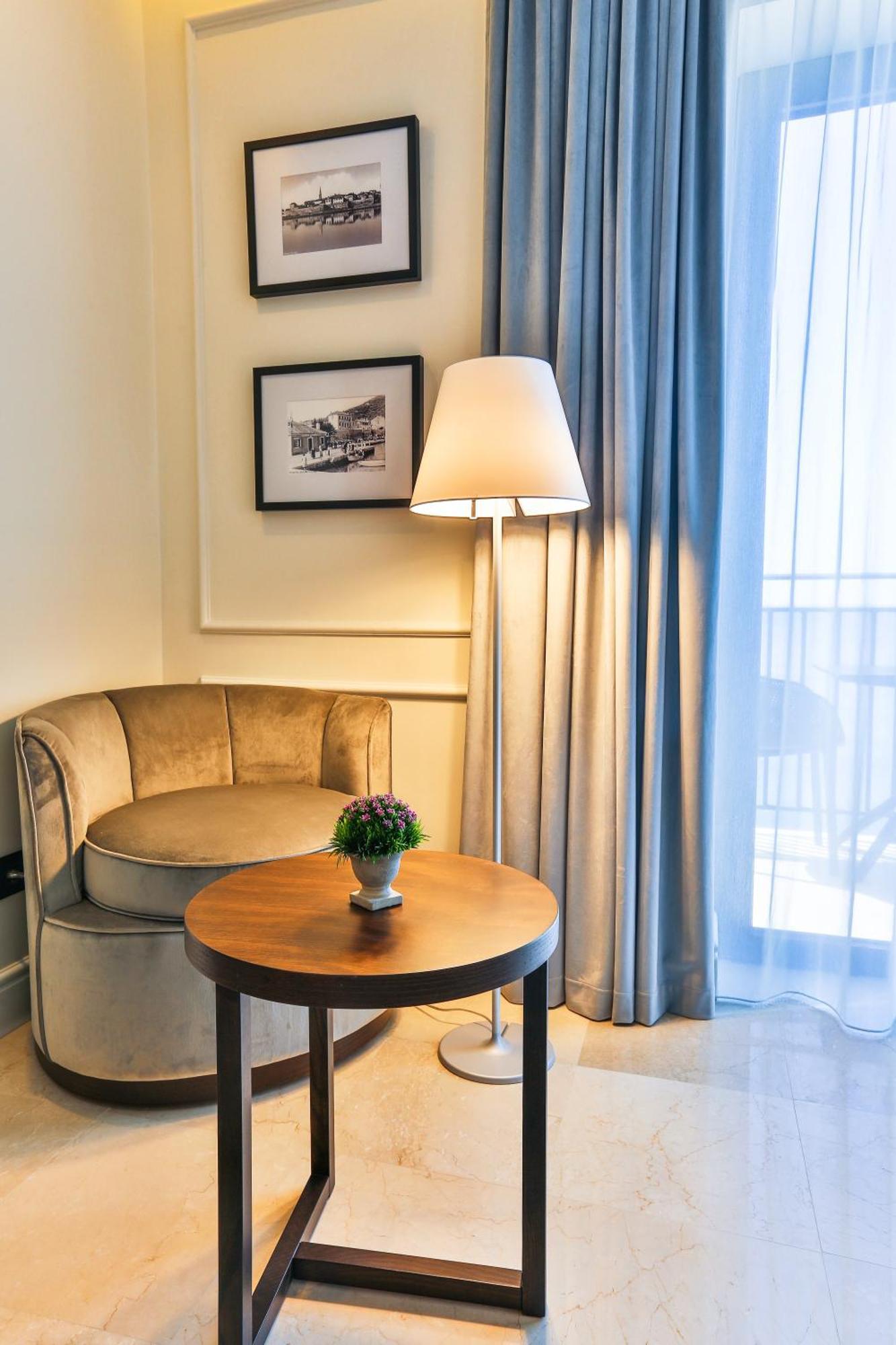 Hotel California By Aycon (Adults Only) Sveti Stefan Exteriör bild